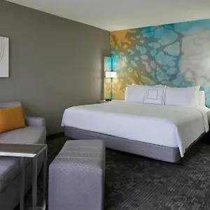 Hotel Courtyard By Marriott Airport, Toronto